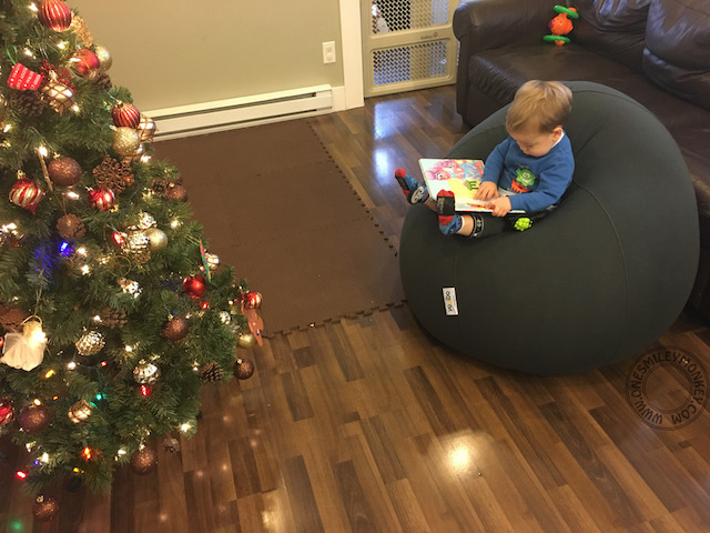 Yogibo Pod Bean Bag {Review} - OneSmileyMonkey.com